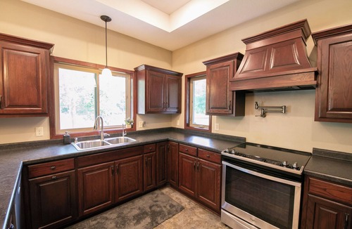 Albany House | Legacy Oaks at Boulder Creek Lodge - Luxury & Comfort - Home on 30 private acres