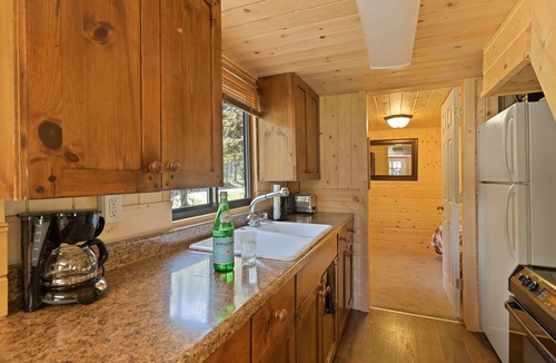Island Park Cabin | LITTLE FOX: FirePit Large Yard Loft for Kids Grill WiFi