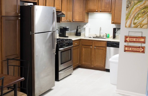 West Riverside House | Lively Uptown Getaway Steps from historic Magazine