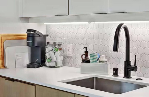 Broadway Condo | Location, Location, Location - SOLIS Capitol Hill - Enjoy Rooftop Views and AC