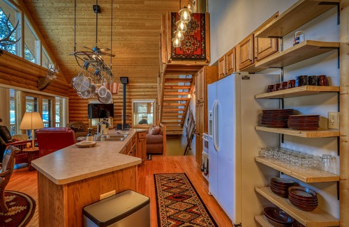 Vallecito Cabin | Log cabin at Vallectio lake with wrap around porch!