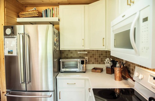 Star Valley Ranch Cabin | Log cabin, mountain views, golf course, fire pit, near Jackson Hole, sleeps 10