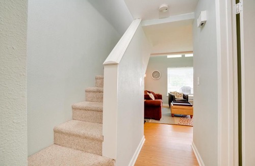Quincy House | Lovely Crescent Bar Condo w/Community Amenities!