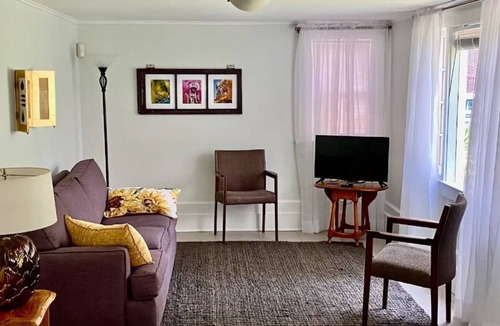New Orleans Apartment | Lovely historic garden apt. in New Orleans in mid-city near park and bayou!