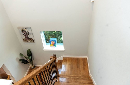 Riverside Terrace House | Lrge Grp House & 6 Bds & Game R & NRG & Med Center
