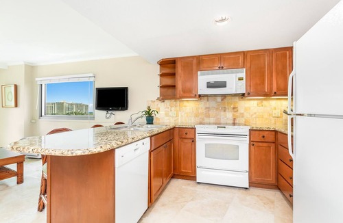 Waikiki Hotel | Luana Waikiki Hotel & Suites