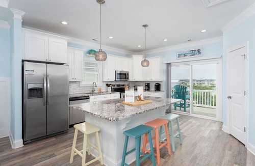 North Topsail Beach House | Luxurious Oceanfront B home w/pool, elevator, 6BR, steps to the sand and surf