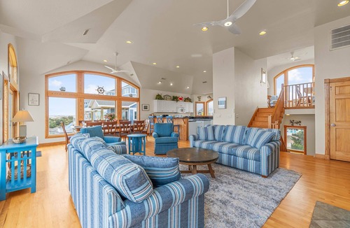 Ocean Isle Estates House | Luxurious Oceanfront Home with Private Pool, Hot Tub, Elevator, Tiki Bar