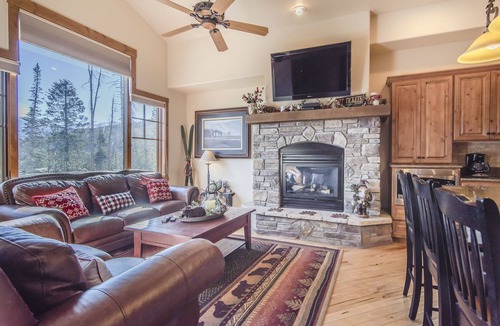 Bear Crossing House | Luxurious Townhouse with Unrivaled Views Overlooking Winter Park Resort
