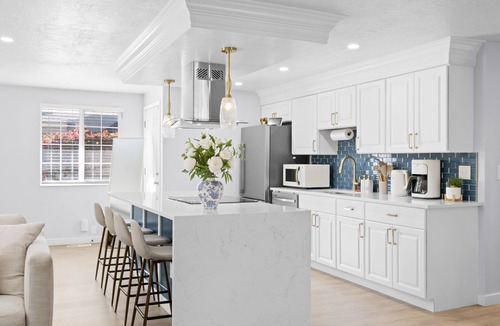 West Valley City House | Luxury Dream Home with HOT TUB