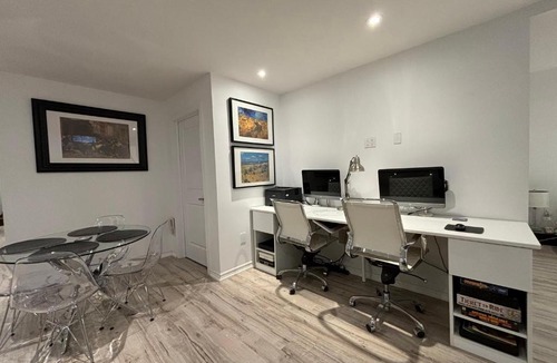 Glen Abbey House | Luxury Executive Studio