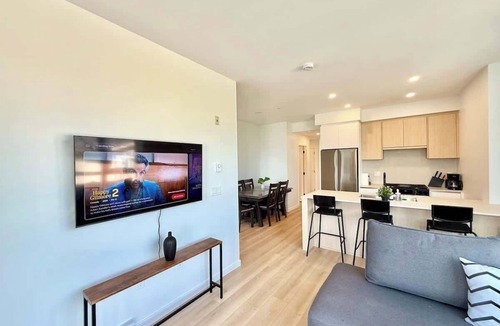 East Clayton Condo | Luxury Mountain View Escape