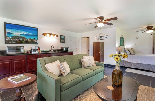 Pupukea House | Luxury | North Shore Oahu 4 Bed 4.5 Bath Private Beachfront Gated Retreat