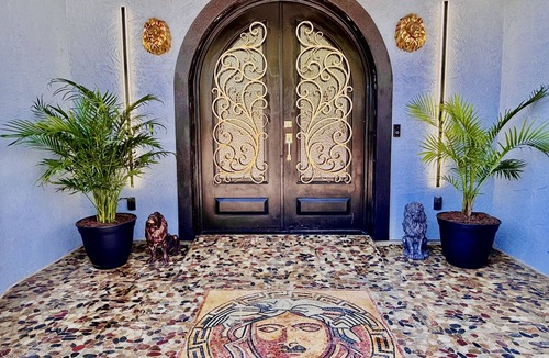 Alvin Villa | LUXURY/PALACE