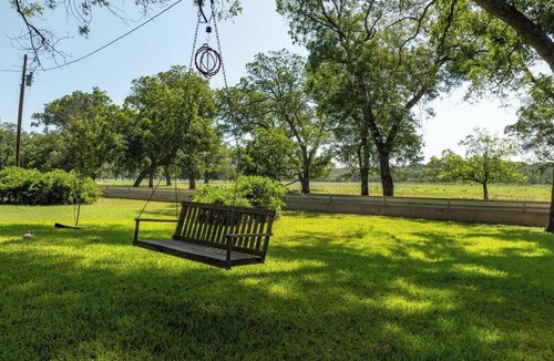 Hamilton House | Luxury Private Ranch DUPLEX Peaceful, beautiful, safe, clean - Paradise found!