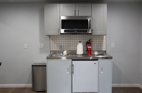 Highland Terrace Apartment | Luxury Remodeled and furnished private studio with self check-in