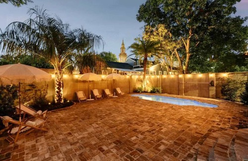 Faubourg Lafayette House | Luxury Storybook Villa w/Private Pool & Hot Tub
