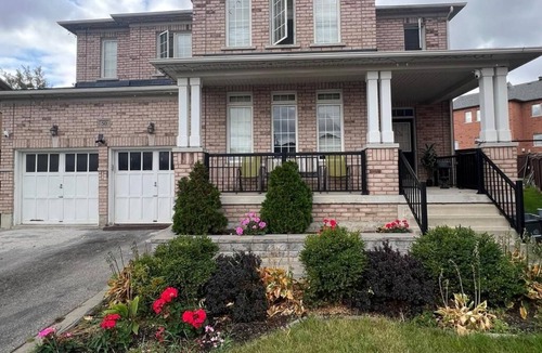Brampton Apartment | Luxury Suite