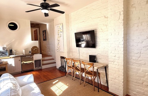 Lower Garden District Bed & Breakfast | Magazine Street Retreat