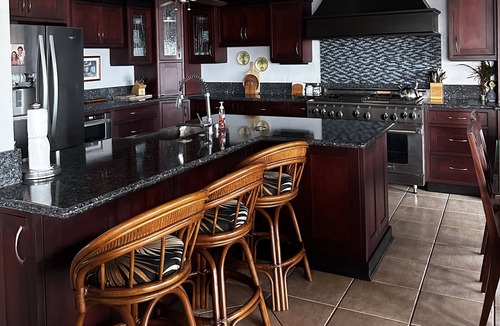 Kaunakakai Condo | Magic at Molokai. Come enjoy a nice relaxing, quiet island. Escape reality.