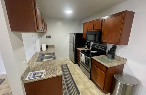 Mount Pleasant Apartment | Main Level 2-bedroom 2-bathroom apartment