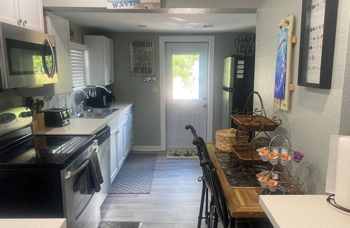 Lake Worth House | Mango Beach Retreat