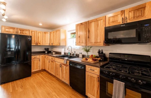Sheridan House | Maple — Pet-Friendly 2BR, Fenced Yard, Sheridan WY