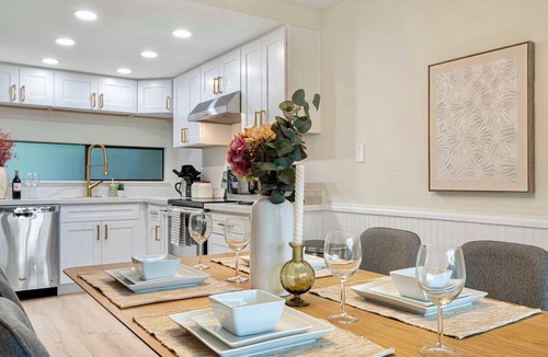 Bridle Trails House | @ Marbella Lane - Luxury Townhome 14 Min to Lumen