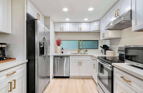 Bridle Trails House | @ Marbella Lane - Luxury Townhome 14 Min to Lumen
