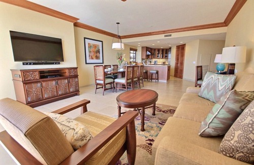 Kaanapali Villa | Maui Resort Rentals: Hyatt Residence Club – 3BR Oceanfront Lower Floor VIlla