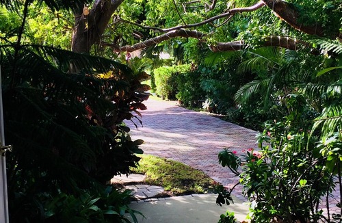 Hypoluxo Island House | Mid-Century Gem,walking distance to the beach!Hypoluxo Island, Palm