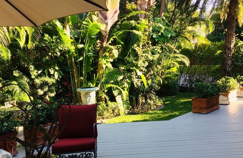 Hypoluxo Island House | Mid-Century Gem,walking distance to the beach!Hypoluxo Island, Palm