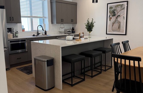 Boise House | Midtown Heights Townhome: EV Charger & walkable to BSU Campus.