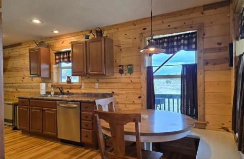 Alpine Village House | Milner Retreat
