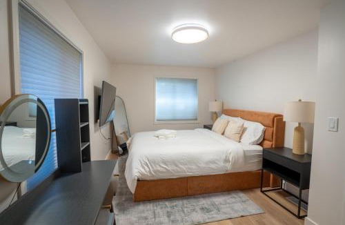 Olympic Hills Apartment | Modern 3BR - Rare AC in Seattle - Family-Friendly