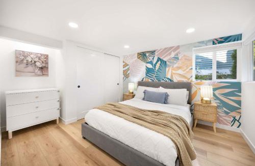 Genesee House | Modern 3BR Retreat w City Views 2 Living Spaces