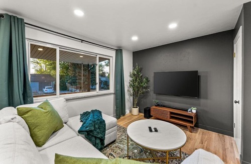 Scenic Heights House | Modern Arvada Hotspot Sauna & Games