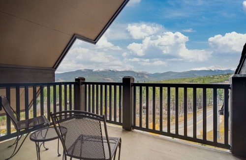 Breckenridge Condo | Modern Breckenridge Penthouse. Ski-in/ski-out!