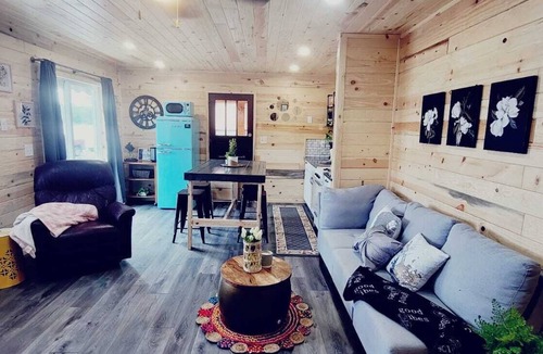 Alexandria Cabin | Modern lakeside cabin with panoramic views , deck and screened porch