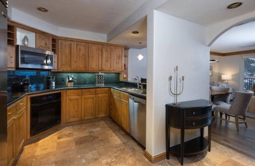 Vail Hotel | Modern Nature Retreat w/Access to Gym | 3.4 mi to Booth Falls Trailhead