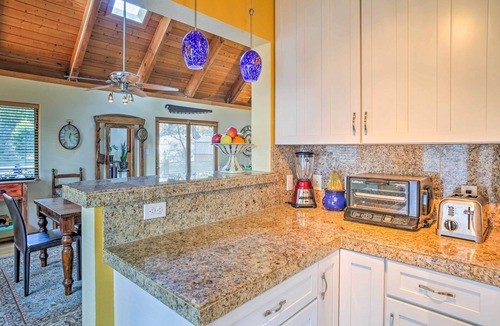 Clinton House | Modern South Whidbey House - Steps to Tidal Flats!