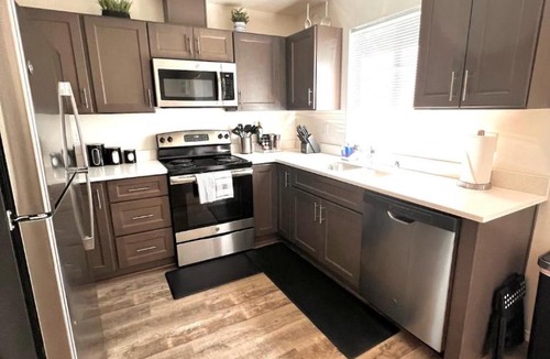 Spokane Valley Apartment | Modern & Stylish King bed WiFi
