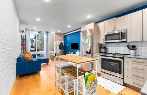 West Woodland House | Modern Sustainable Design in Ballard - 92 Wlkscore