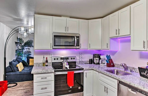 South Tacoma Apartment | Modern Tacoma Apartment 7 Mi to Dtwn!