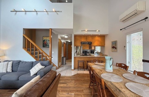 Carroll County House | Mountain Viewpoint | Retreat Close to all the Fun