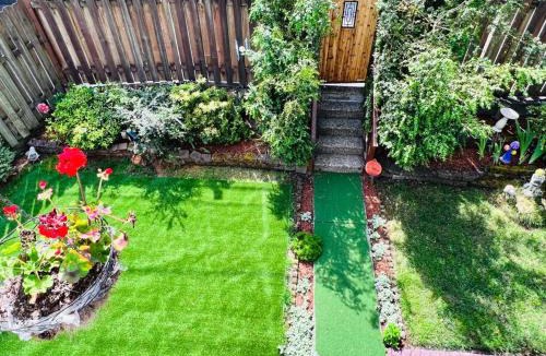 Shoreline House | MountForest