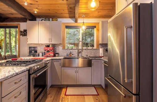 Glacier Cabin | Mt Bakers Romantic Couples Cabin
