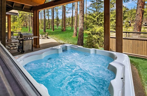Cle Elum House | Must See Suncadia Retreat! 3 Masters * Hot Tub * Game Room * On the Course!