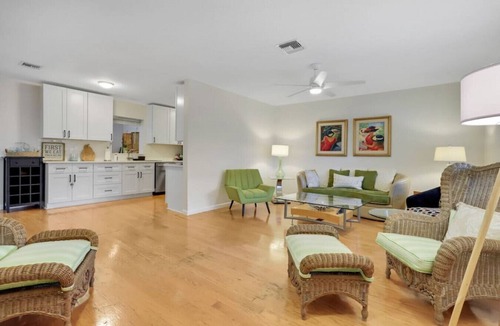 Boynton Beach House | My Happy Place 3BR 2BA Heated Pool Great Location