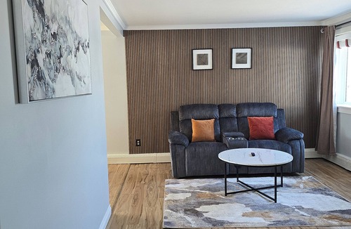 Spenard House | Near Airport cozy 2 bedroom